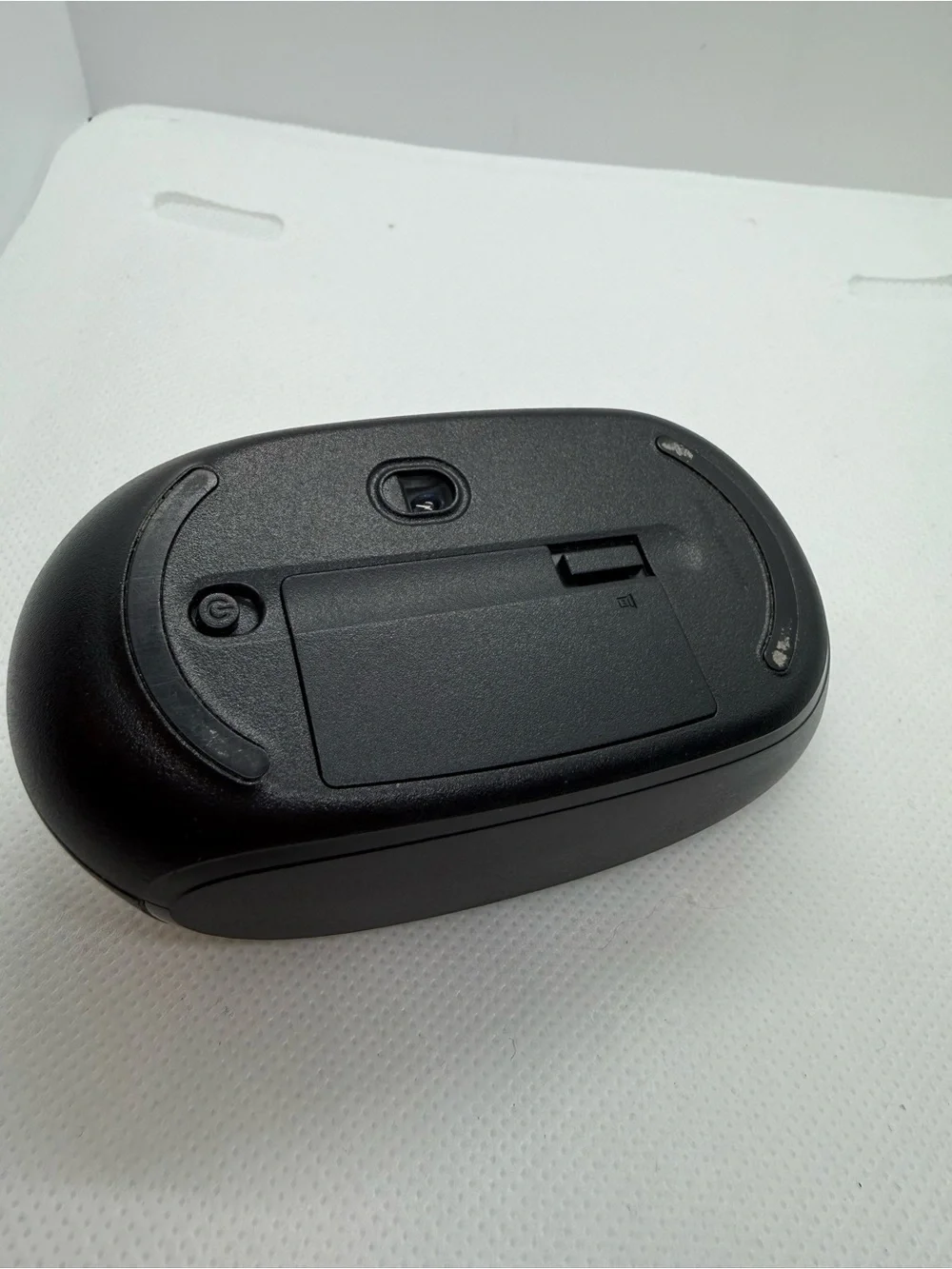Microsoft Black Wireless Mobile Mouse 1850 - Compact Ergonomic Design